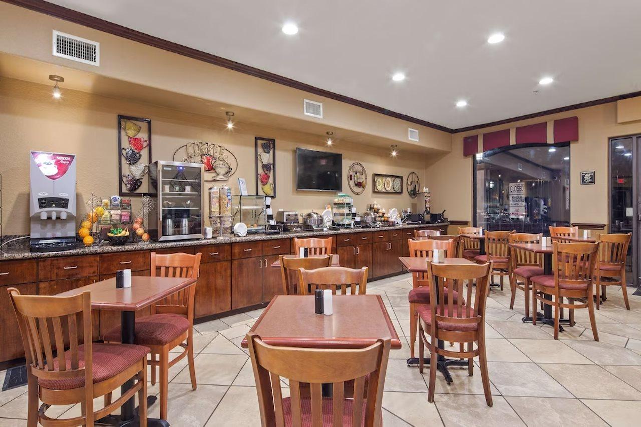 Best Western Plus Victoria Inn & Suites Exteriér fotografie